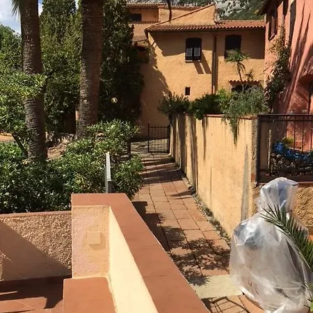 招待所 佩蒂阿尔塔旅馆 菲纳莱利古雷